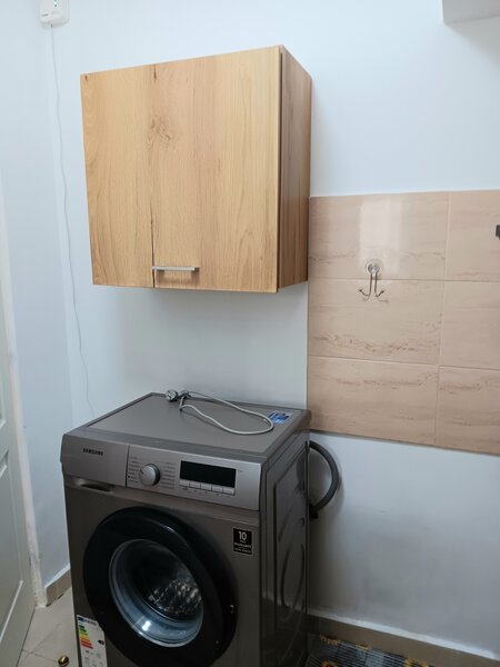 Mega Mall intersectie, stradal